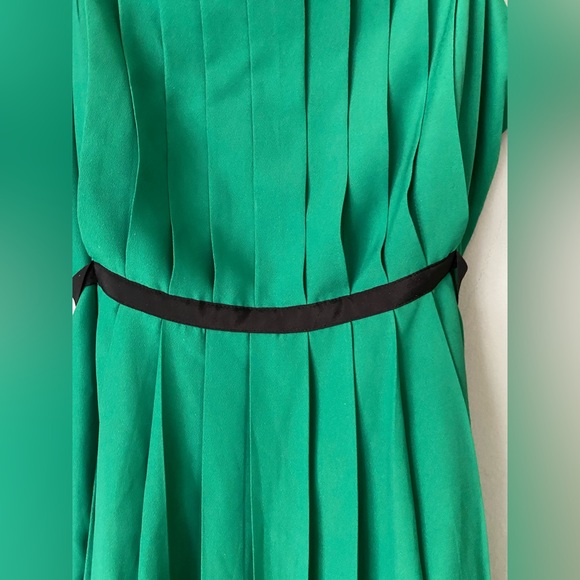 Jacob dress. Green with long black ribbon. Women’s size large. Beautiful! - Picture 2 of 4